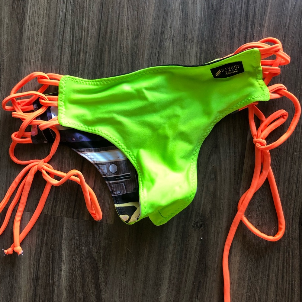 Savage Swim bottom